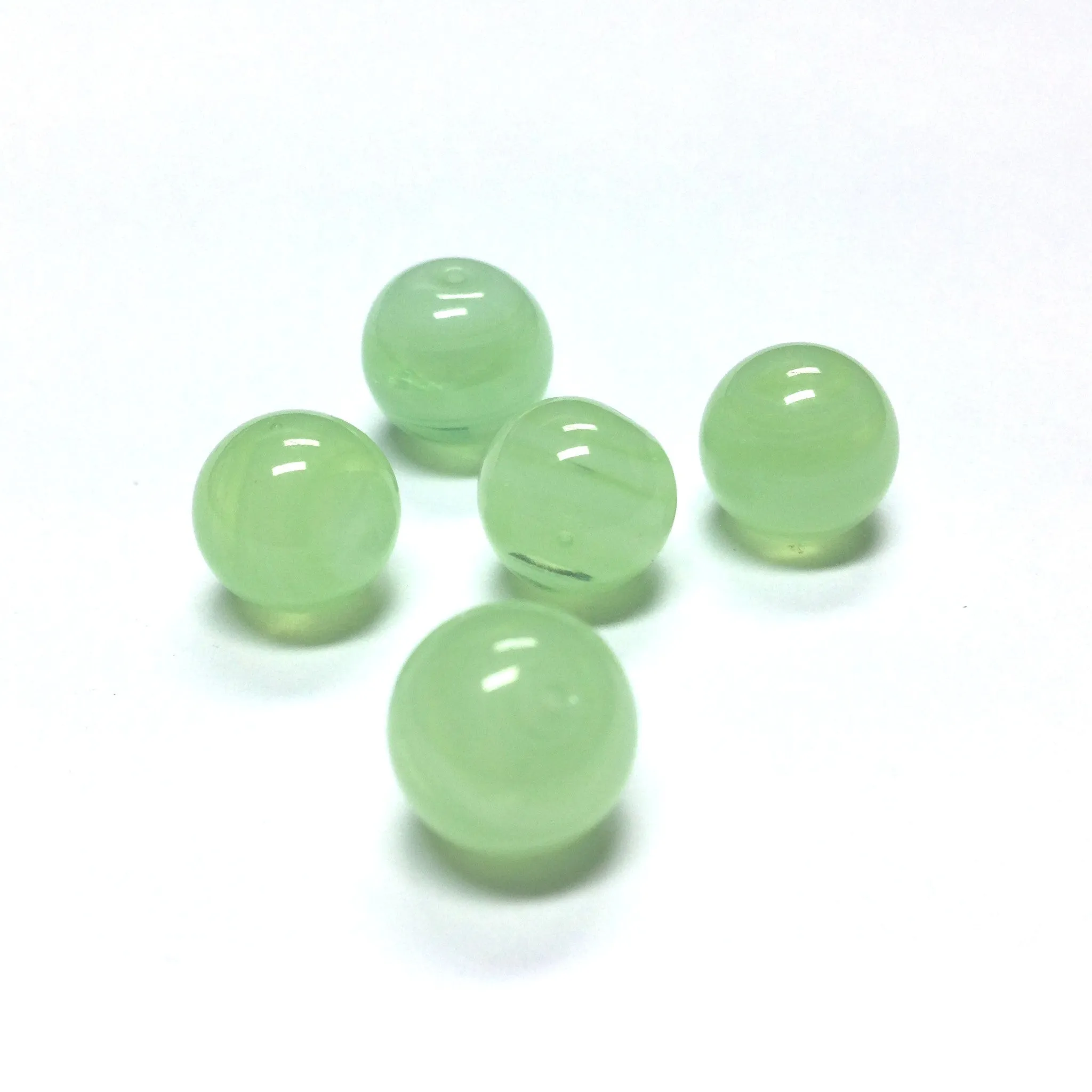 10MM Green Swirl Glass Round 1-Hole Ball (36 pieces)