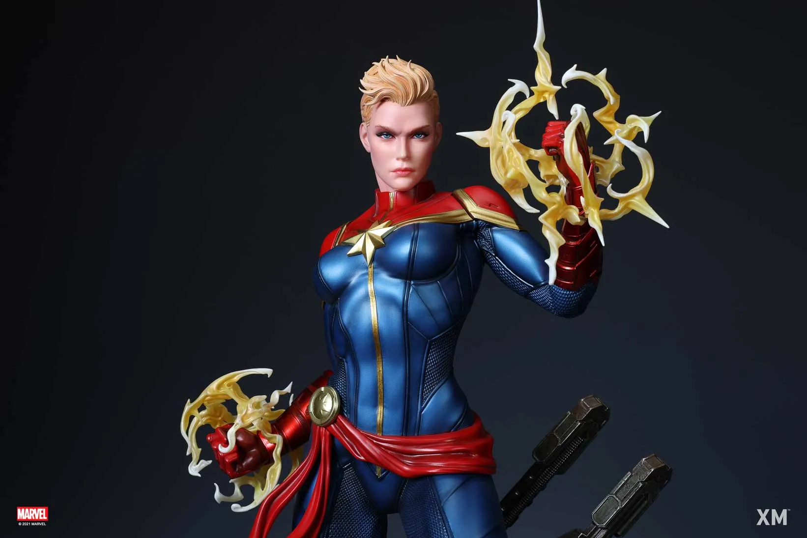 Captain Marvel 1/4 Scale Premium Statue