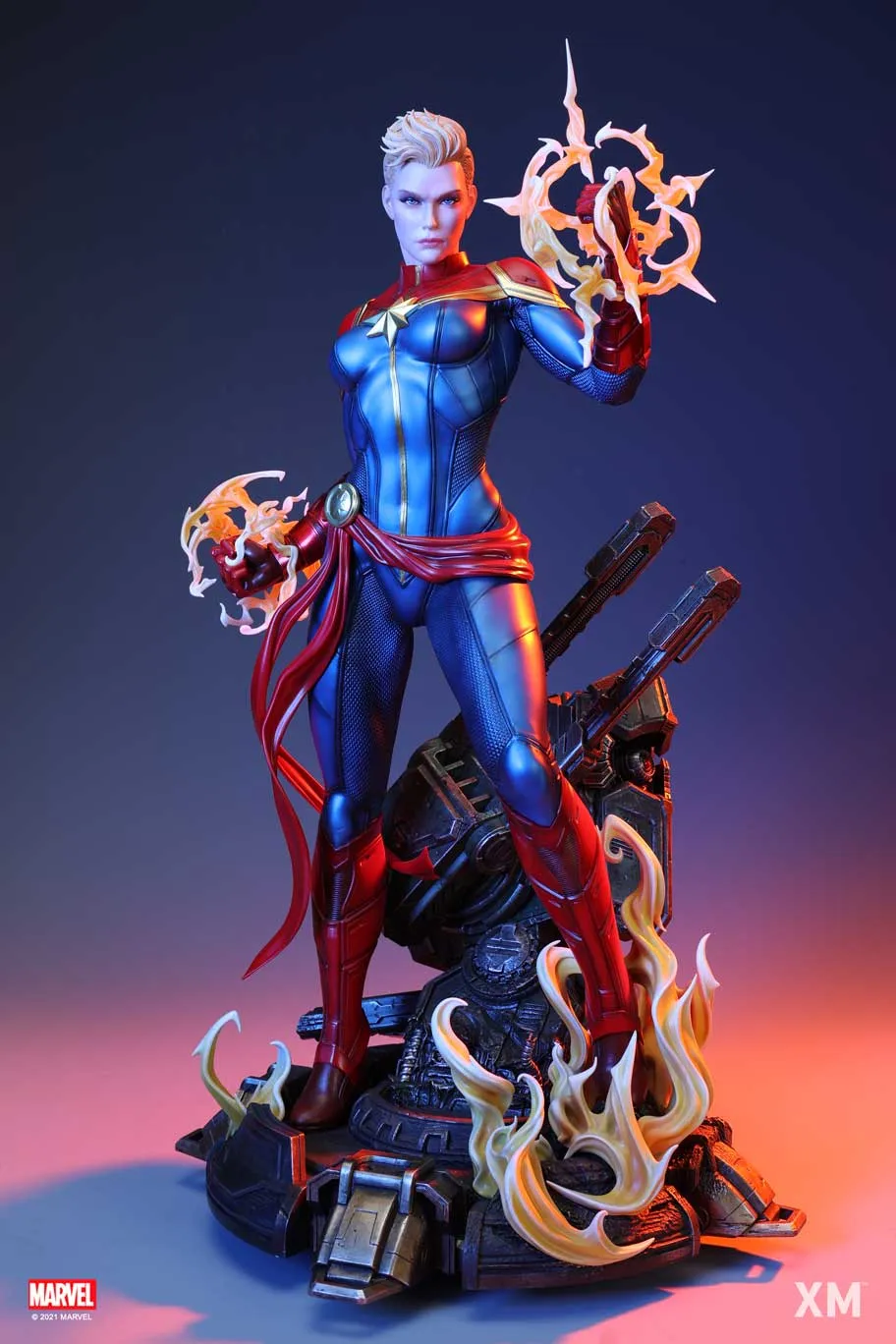 Captain Marvel 1/4 Scale Premium Statue