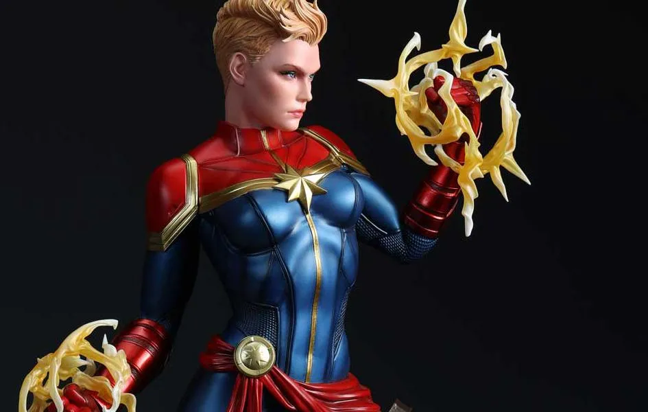 Captain Marvel 1/4 Scale Premium Statue