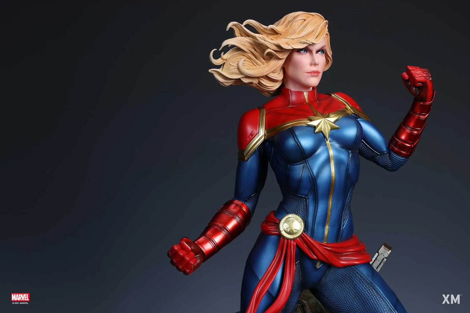 Captain Marvel 1/4 Scale Premium Statue