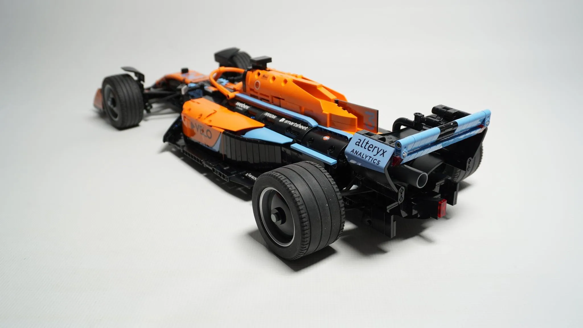 McLaren F1 MCL36 1:8 Scale