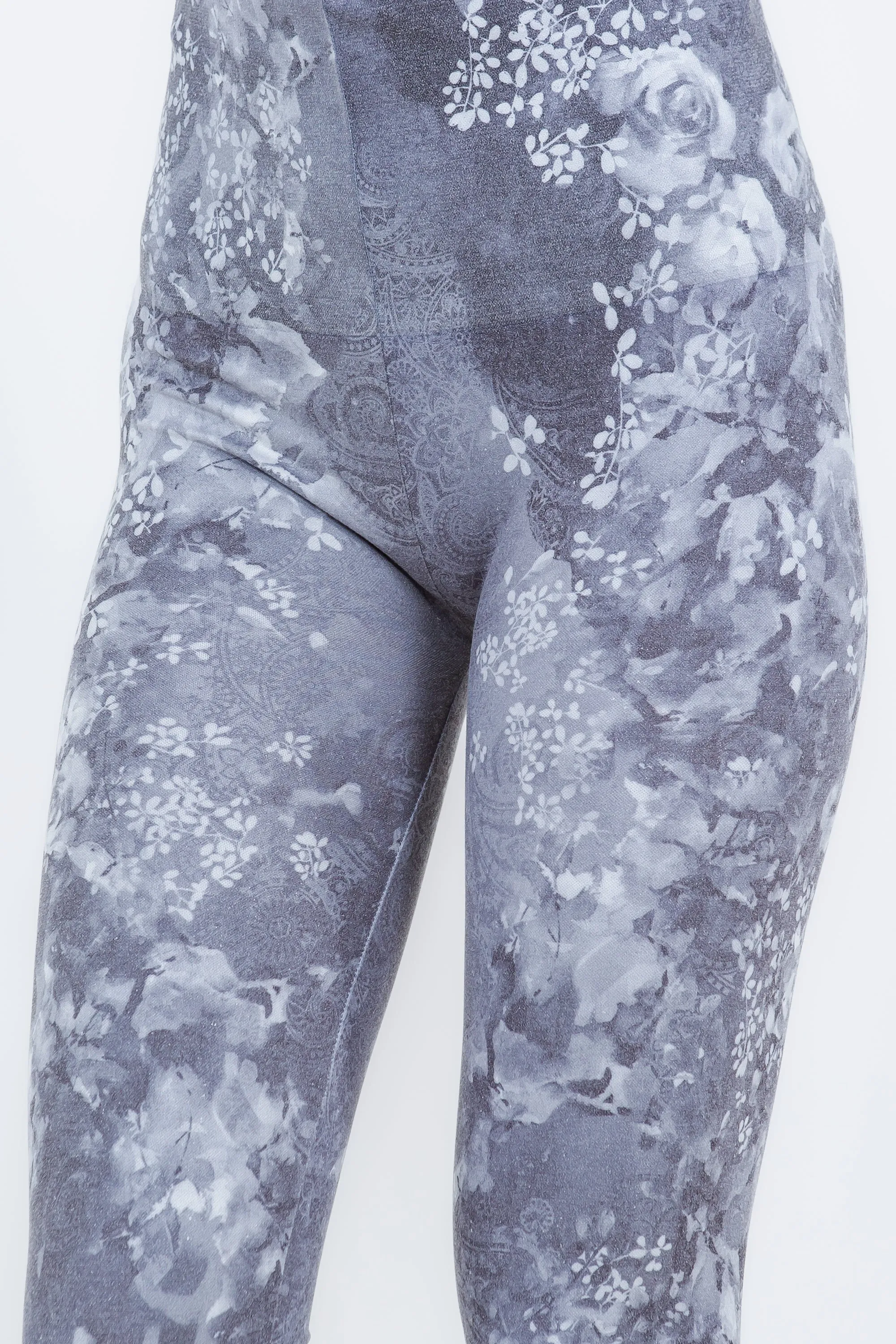 Watercolor Roses and Confetti Foliage Printed Leggings